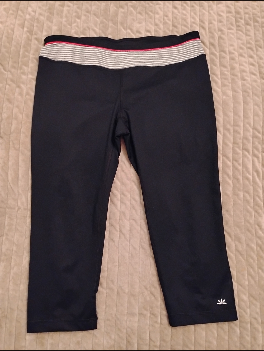 lukka Black Capri Leggings with Striped Waistband
